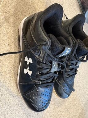 Under Armour Boys Leadoff Low RM Black Baseball Softball Cleats Shoes Kids 2